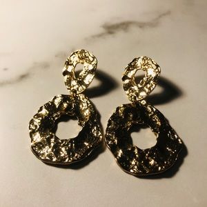 Gold textured earrings